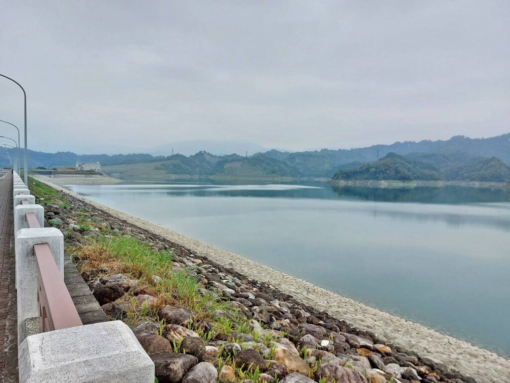 Kraftwerk Hushan Speichersee 122 x 91 mm