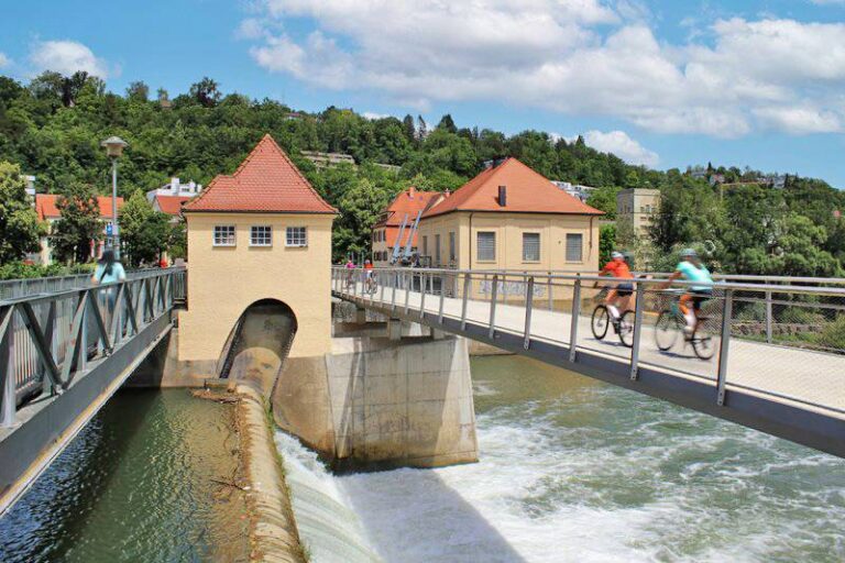 Neckarwerk has been generating electricity since 1911. Originally it provided for the city‘s entire electricity needs, and today still powers around 600 households.