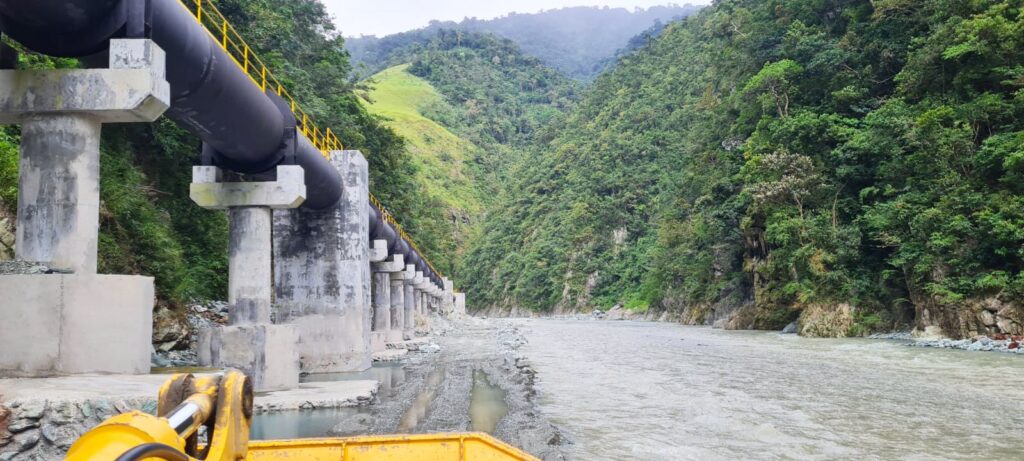 The water conveyance system follows a route through extremely uneven terrain.