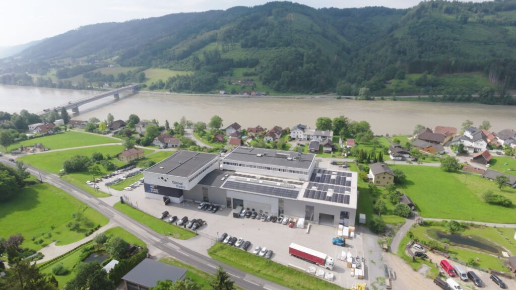 As with various other digital solutions, Global Hydro is an industry pioneer in hydropower service field development.