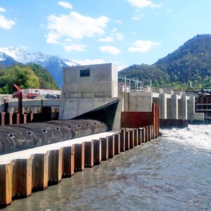Partially-filled membrane ready for a water tightness test on the Aqua Bella rubber dam during the final phase of the project in April 2019. Aqua Bella rubber dam