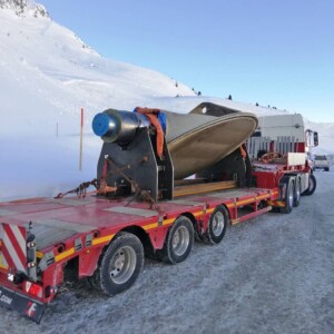 The removed disc and transport vehicle on the way to the Geppert's works facility Klappentransport