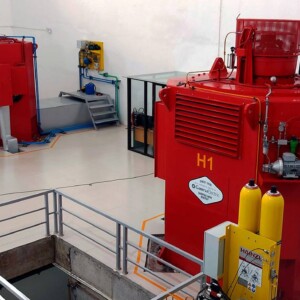 The runners of the turbines are coupled with two high-efficiency synchronous generators from the Spanish manufacturer Gamesa Electric. Dak Di power plant